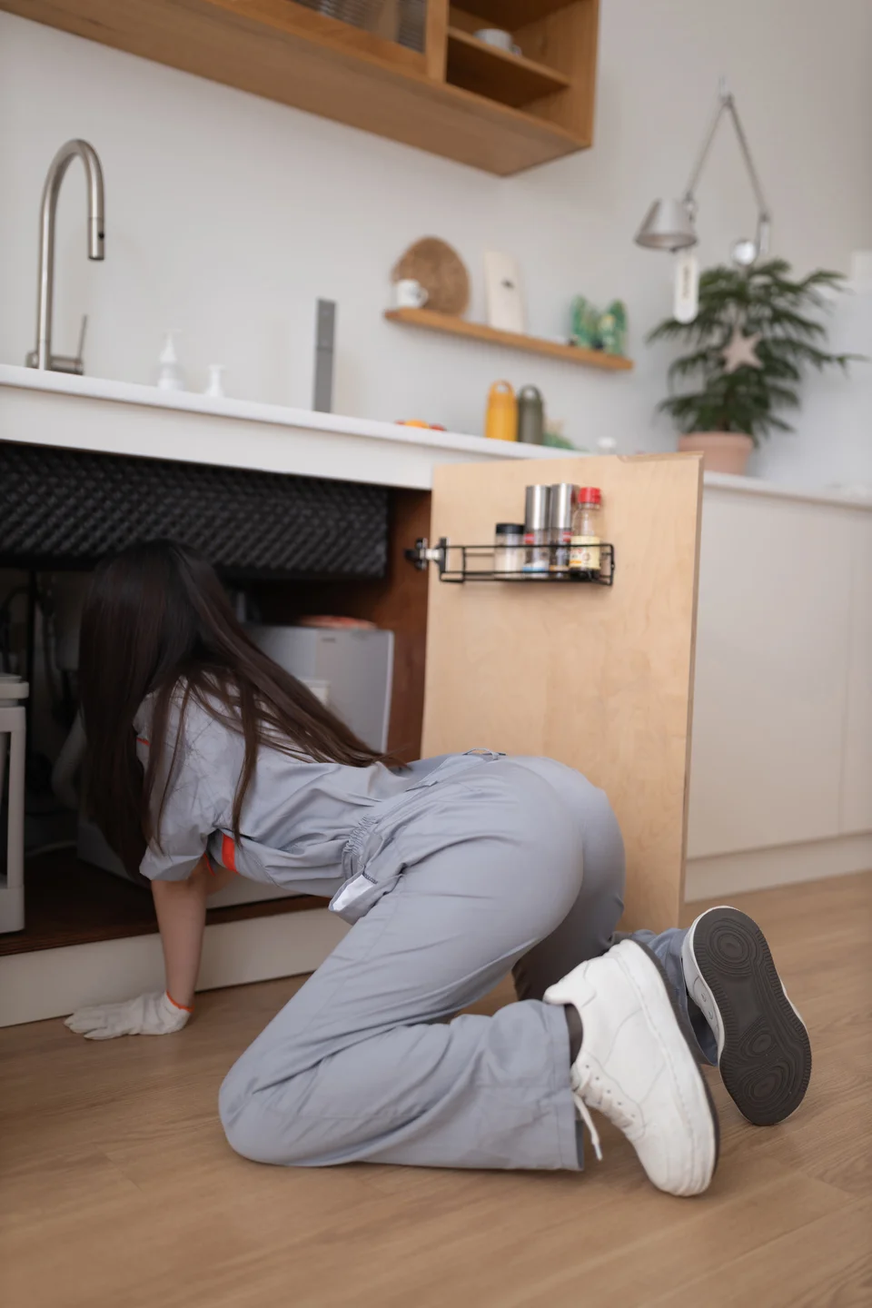 杏子Yada - 物业小姐 [116P-1.17GB] tg@simisebaisi 【丝足阁】005.webp